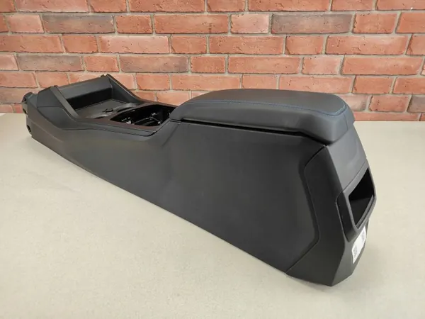 Mittkonsol armstöd OEM 5A8CCE6 blå söm BMW 1 F70 image 2