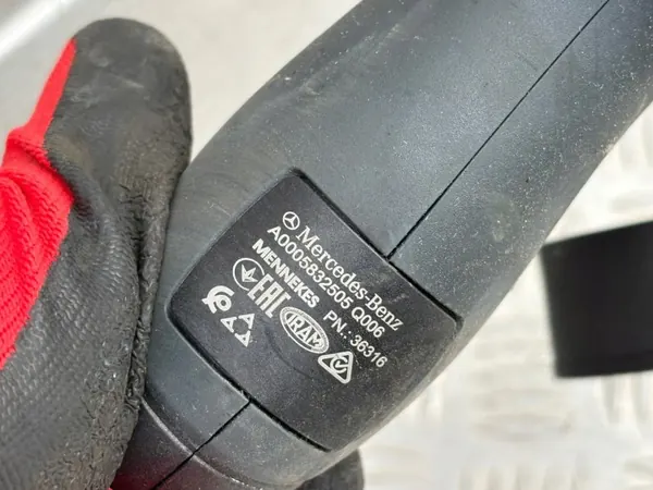 Mercedes W206 C-luokan latauskaapeli OEM A0005832505 image 4