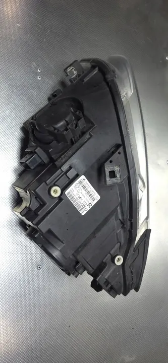 AUDI A4 B7 Faro Derecho Xenon S-LINE image 3