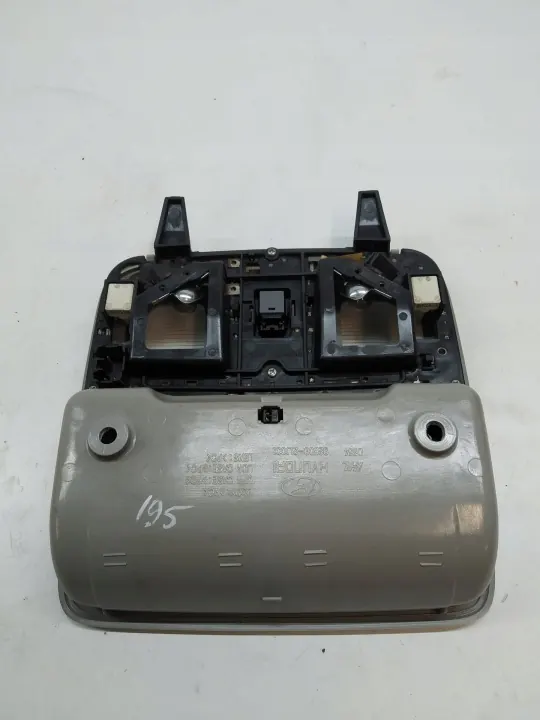 Plaquette de plafond OEM 92800-2LXXX pour Hyundai i30 (2007-2012) image 3