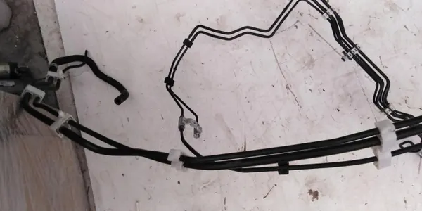Toyota Corolla E21 Lift Jarrujohtosarja OEM image 3