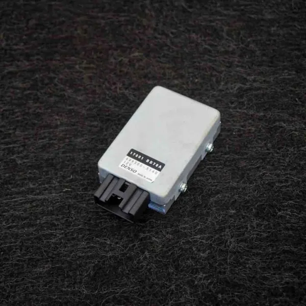 Kraftstoffpumpensteuergerät OEM 17001BD70A - Gebraucht image 2