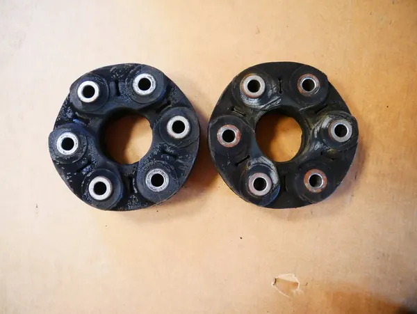 BMW E60 E70 E81 E84 E87 E90 Drivaxel Gummi 7610061 image 2