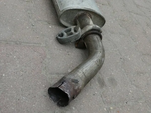 OEM TŁUMIK ŚRODKOWY VW T4 2.4 D 78KM AAB Silencieux Central image 3