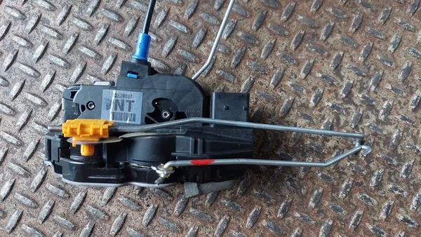 2019 Buick Encore I Türschloss vorne 13579497 image 8