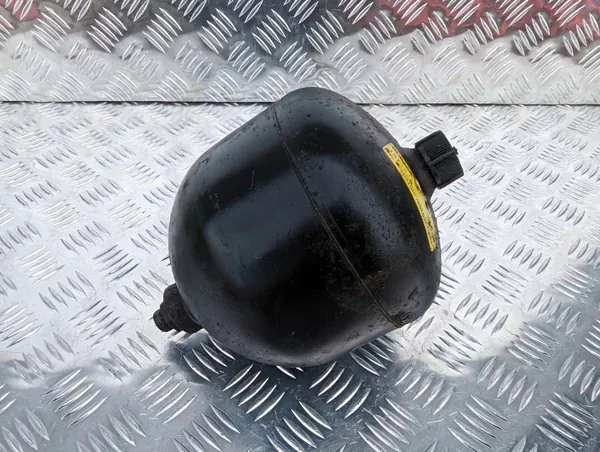 Styraxel hydraulackumulator OEM 1371322 image 2
