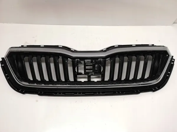 SKODA SCALA 19- Grill Black with Chrome Frame 657853653 image 4