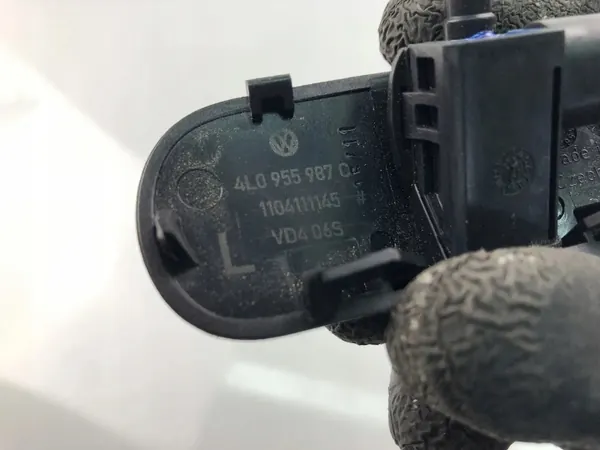 Lave-glace avant OEM 8J0955987G VW Passat CC image 3
