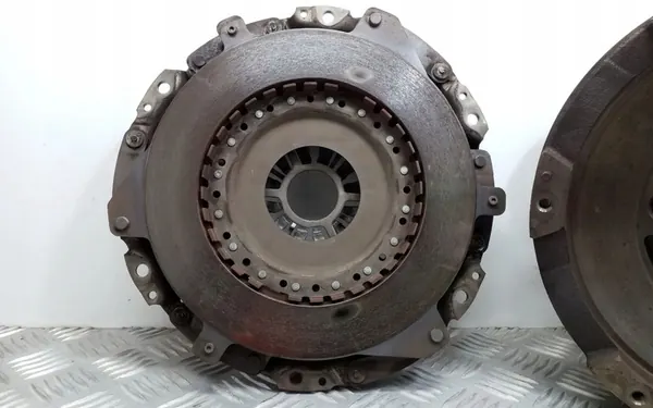 Conjunto de embreagem Audi A5 8T 8F 2007 0B4141025A image 7