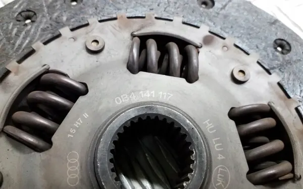 Conjunto de embreagem Audi A5 8T 8F 2007 0B4141025A image 8