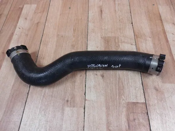 Mitsubishi OE 1505A567 Manguera de Enfriamiento de Aire image 2
