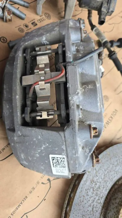 Jeu disques et étriers frein Audi Q5 SQ5 2015 OEM 8R0615106BR image 5