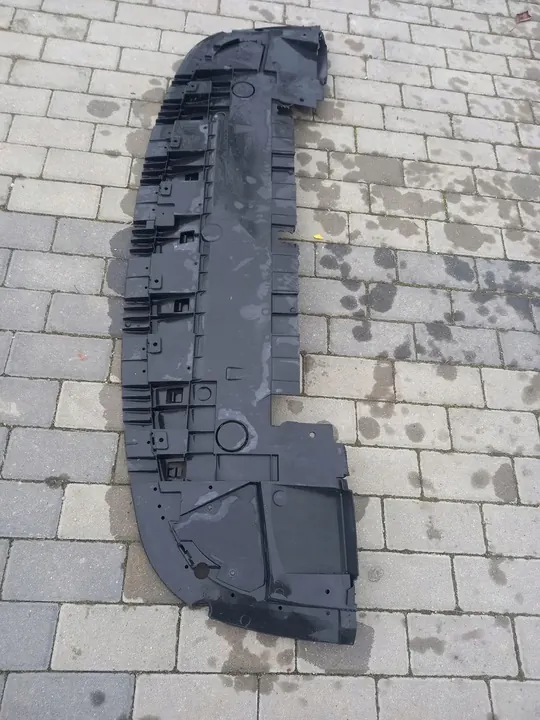 Piastra di copertura paraurti anteriore Renault Trafic III image 2