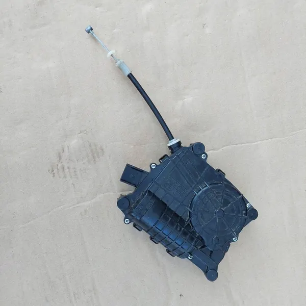 HYUNDAI SANTA FE III Bakluckans låsaktuator OE 81230-2W600 image 2