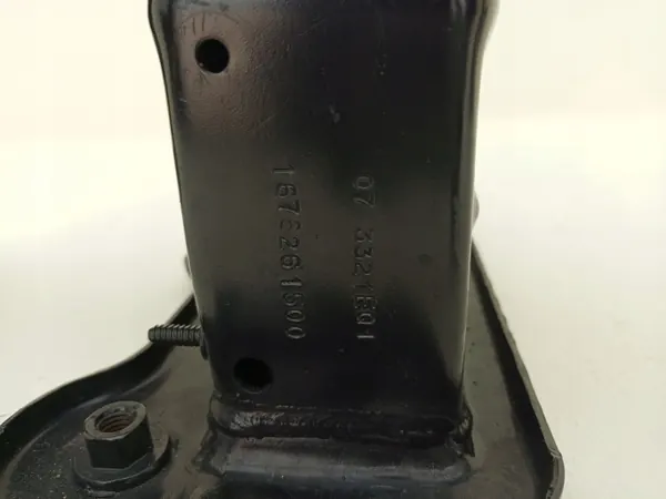 Mercedes etupuskurin vahvike OEM image 10