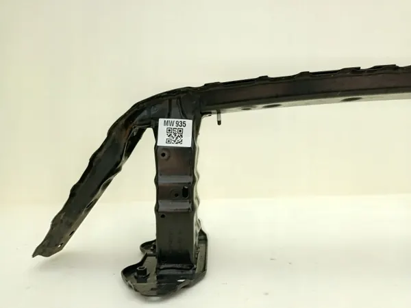Mercedes etupuskurin vahvike OEM image 8