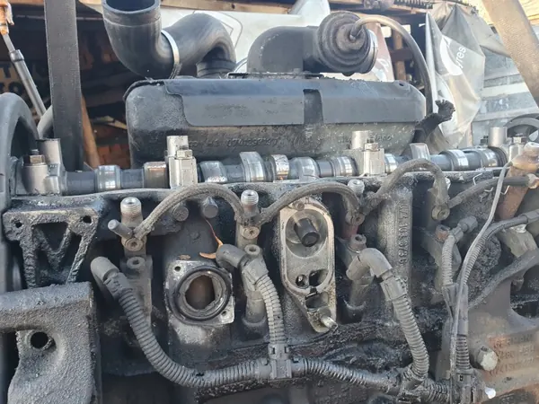 OEM 074103373G Ruiskutus pää VW T4 2.5 TDI:lle image 4