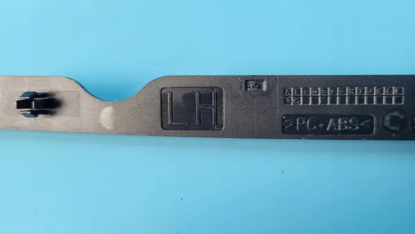 Junta sensor porta-malas Opel OEM 9841720080 lado esquerdo image 9