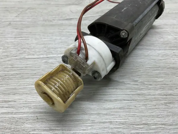 Stolsjusteringsmotor OEM 1298208642 Mercedes SL R129 image 6