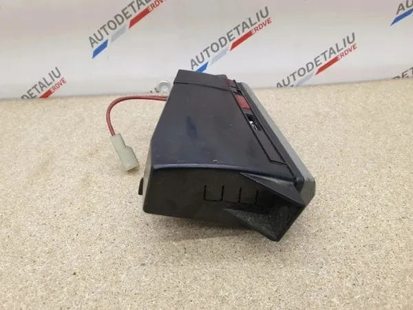 Cenicero BMW 5 E34 OEM 1928941 - Estado usado image 7