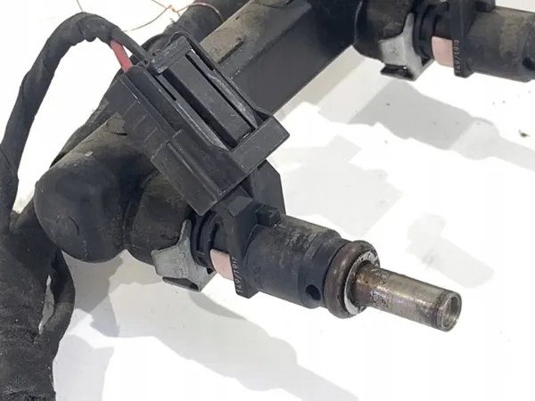 Ruiskutusputki OEM 04C133313AH Skoda Fabia III:lle image 3