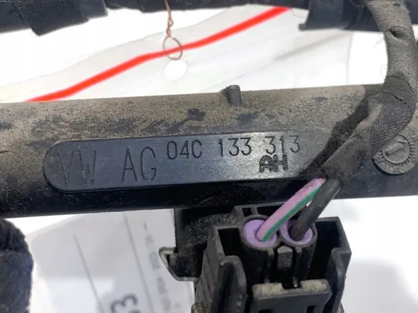 Ruiskutusputki OEM 04C133313AH Skoda Fabia III:lle image 4