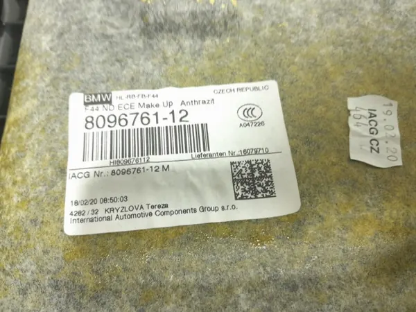 BMW Svart Underrede OEM 8096760 - Begagnad image 10