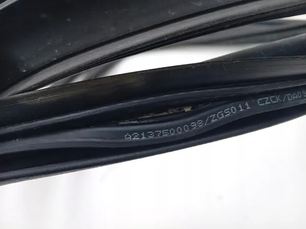 Junta del maletero OEM A2137500098 para Mercedes-Benz E 200 image 4