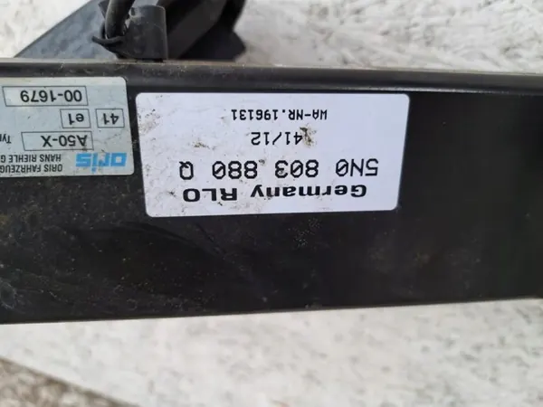 Crochet de remorquage VW TIGUAN OEM 5N0803880Q - Occasion image 3