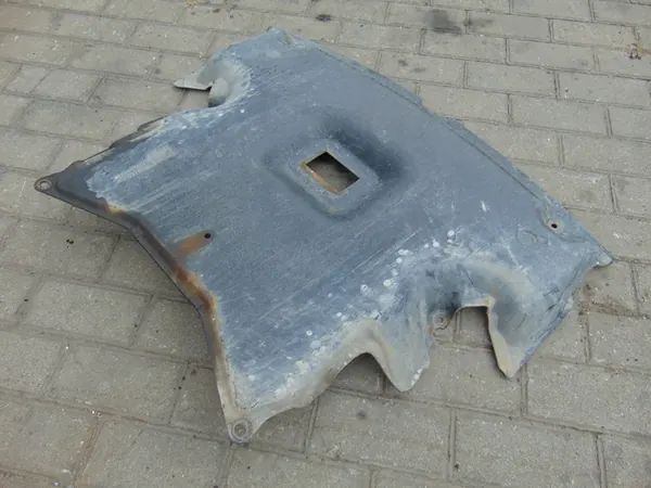 Capa Inferior do Motor Mercedes Classe C W203 Coupé 2.0 Compressor image 2