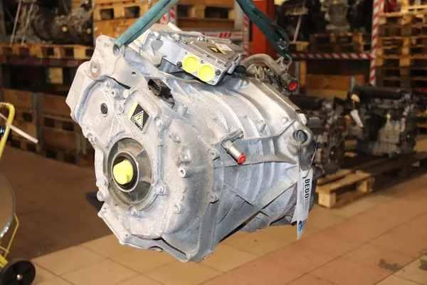 VOLVO XC40 C40 Elektrische Motor ERAD 36003825 image 8