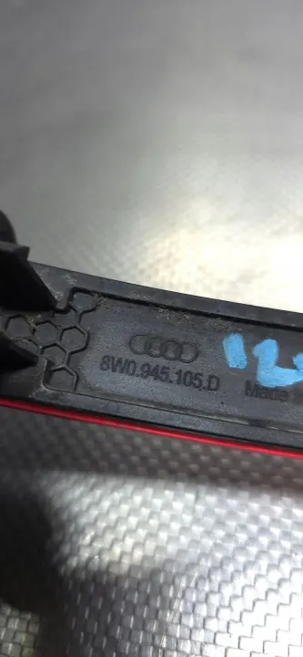 Refletor traseiro esquerdo Audi A4 B9 8W 2.0 TDI OEM 8W0945105D image 3