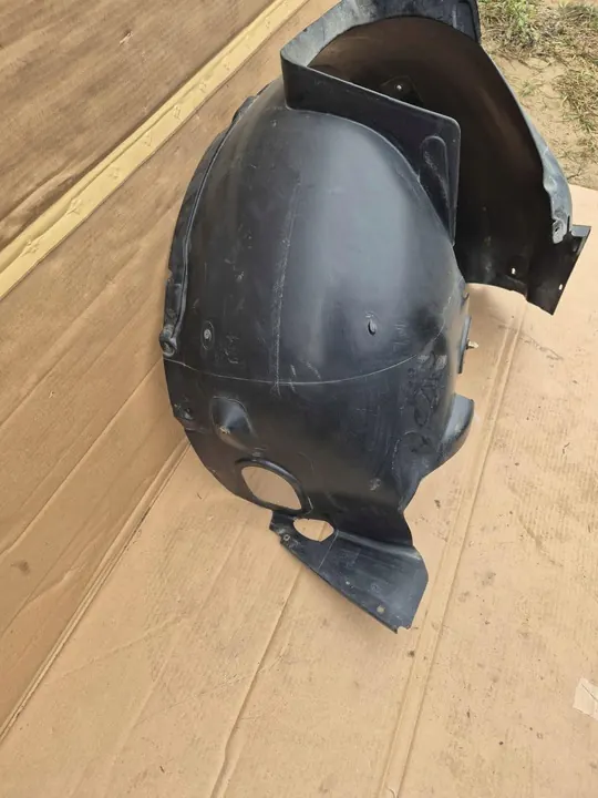 VW T6 Front Wheel Arch 7E0809958E image 2