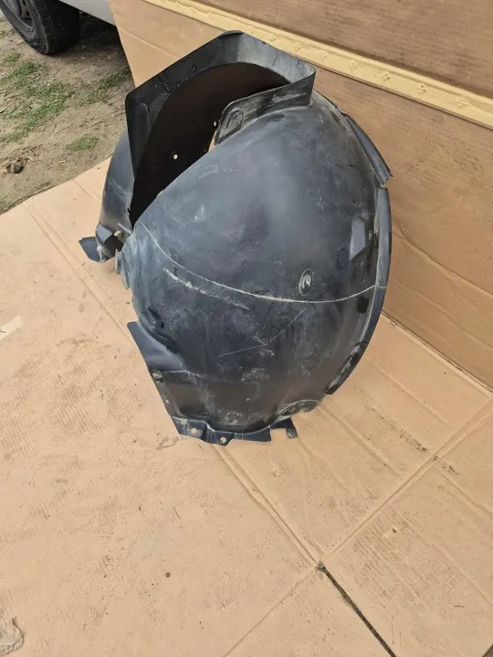 VW T6 Front Wheel Arch 7E0809958E image 4