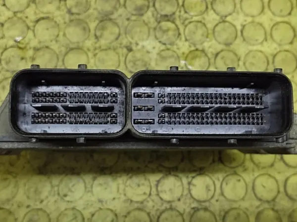 FIAT DOBLO I 1.3 D Contrôleur Moteur 51805371 image 3