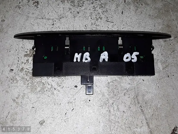 Mercedes A-klass displayskärm OEM A0015423723 image 5
