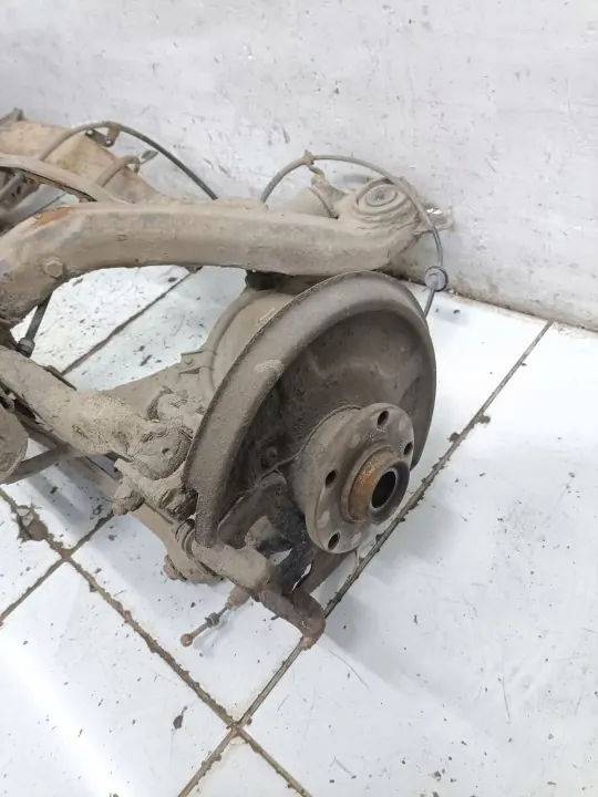 Audi A4 S4 B6 Taka jouset OEM ARA253723 image 7
