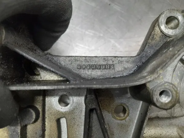 Oliepomp Opel 1.6 16V Z16XEP OEM 24405894 image 3