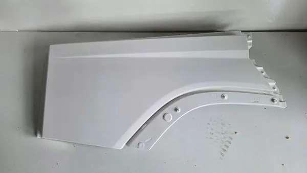 Extension de panneau latéral cabine Volvo FH4 82180201 image 1