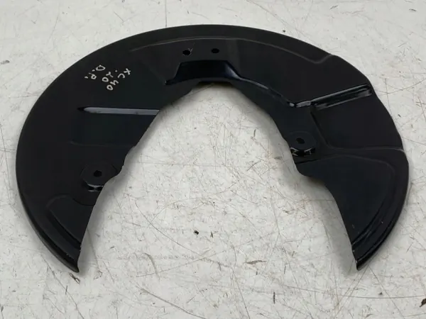 Volvo XC40 Bouclier disque frein avant OEM 32217580 image 3