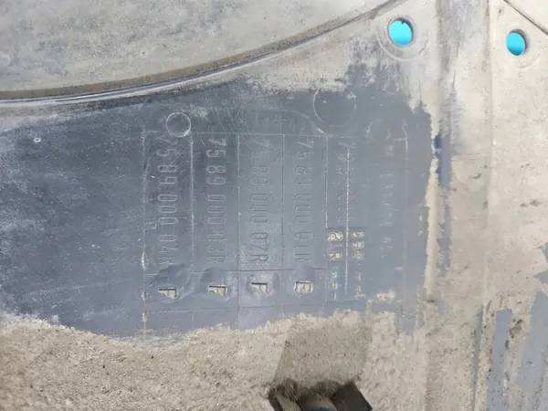 Nedre Motorhuv Renault Laguna III 2.0 16V image 2