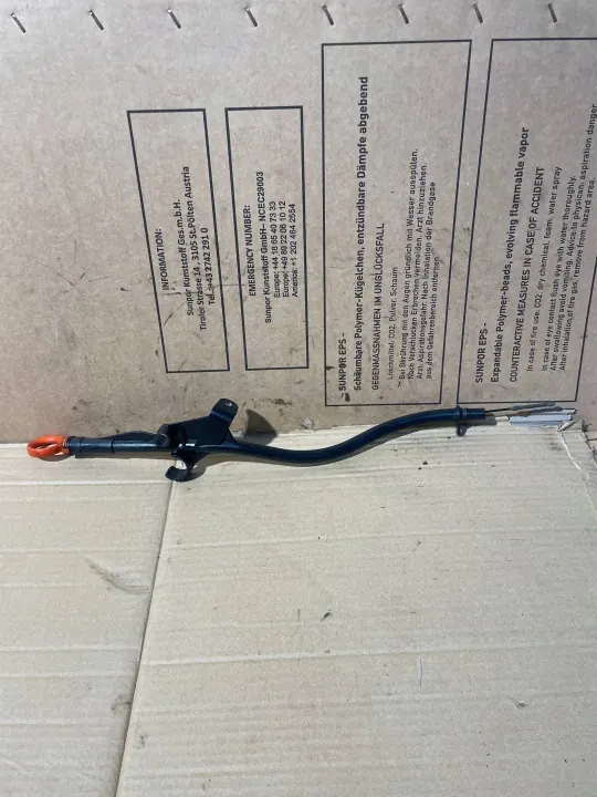 Skoda Ölmessstab OEM 03P03634 für Fabia Mk2 image 3