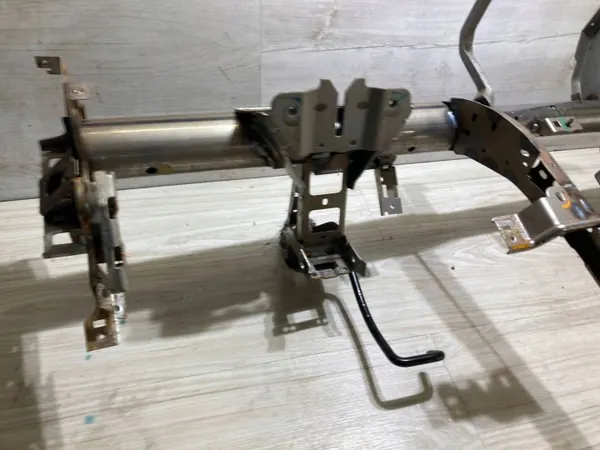 Viga Painel Nissan Juke II F16 2023 OEM Usado image 3