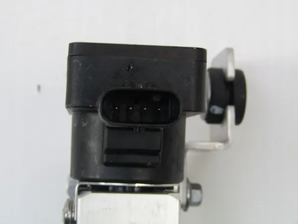 Válvula AC Volvo OEM AK-6-87569 para EX30 image 5