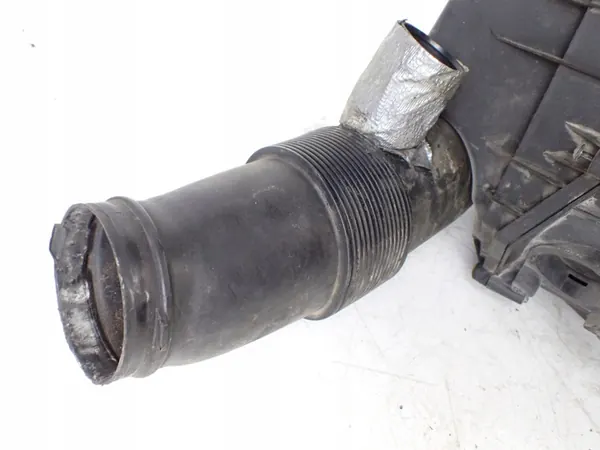 Ilmansuodattimen kotelo anturilla Audi A8 S8 D3 5.2 OEM 4E0129620D image 4