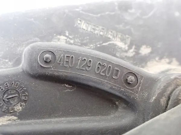 Ilmansuodattimen kotelo anturilla Audi A8 S8 D3 5.2 OEM 4E0129620D image 8