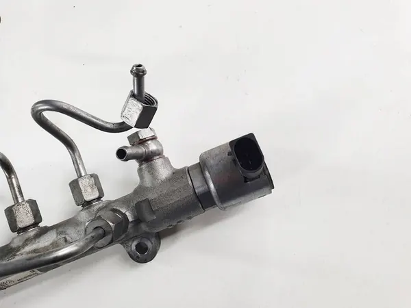 Brandstofrail Mercedes C-Klasse W205 15r C250 2.2 CDI A6510700700 image 4