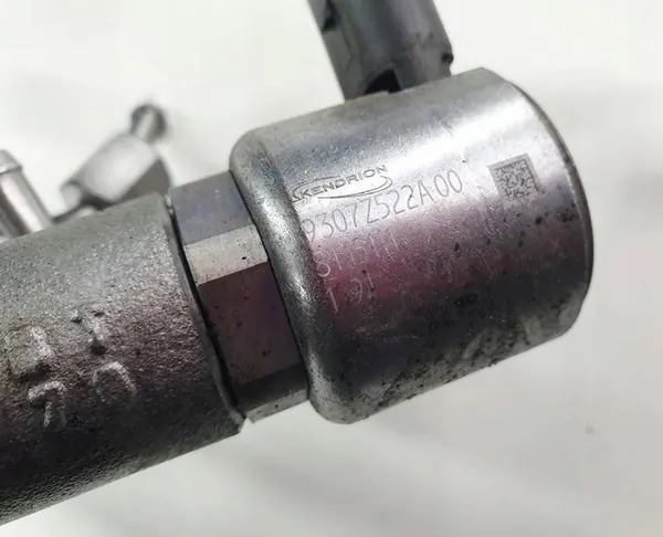 Brandstofrail Mercedes C-Klasse W205 15r C250 2.2 CDI A6510700700 image 5