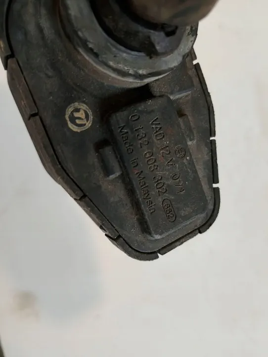Ford Koplampverstellmotor OEM 85GG13K198AA image 4