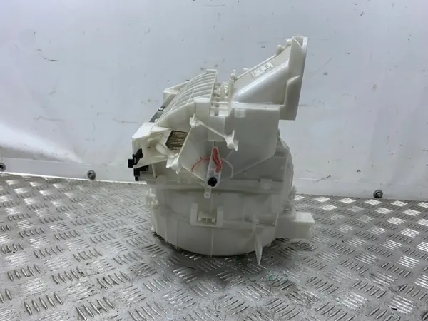 Mitsubishi Outlander IV Verwarming OEM 27036G810A image 3